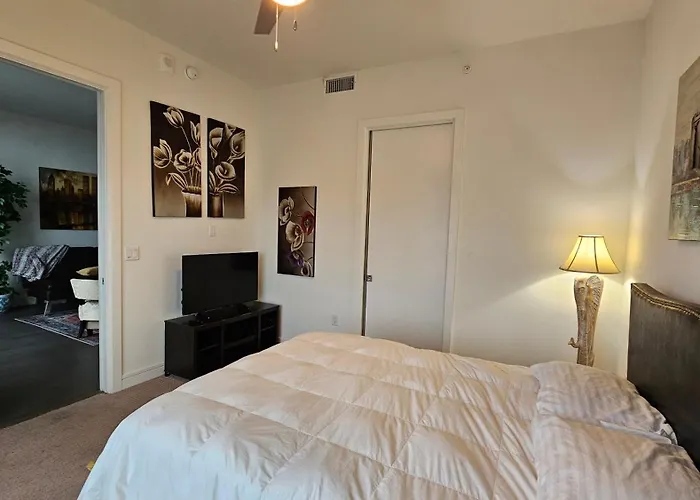 Luxury Highrise In Midtown - Skyline Views And Chic Decor