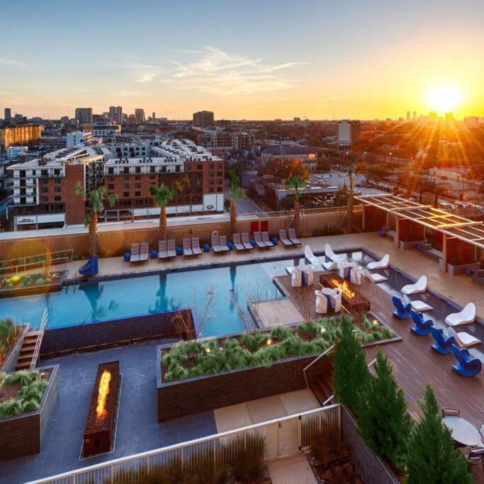 Appartement Luxury Highrise In Midtown - Skyline Views And Chic Decor