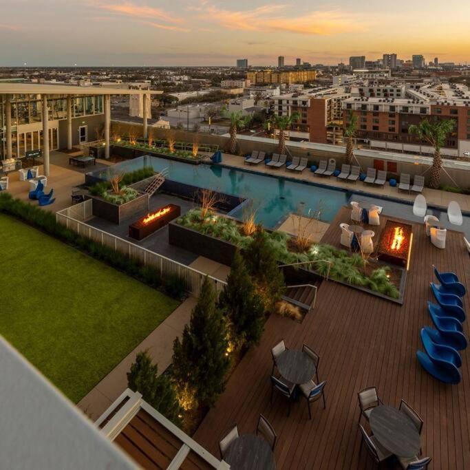 Luxury Highrise In Midtown - Skyline Views And Chic Decor Appartement *